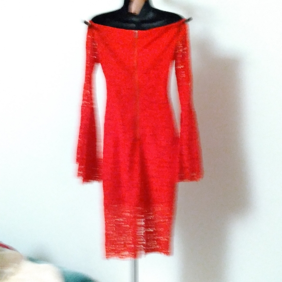 BARDOT Red Lace Off-the-shoulder Dress - Picture 7 of 10